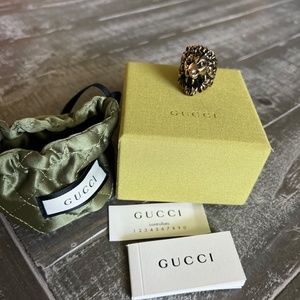 Gucci Lion Head Ring With Crystal